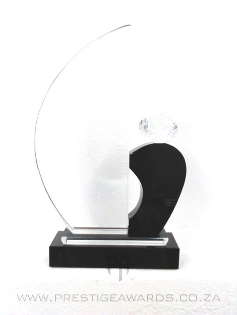 Crystal with Sail & Diamond Trophy 200mm